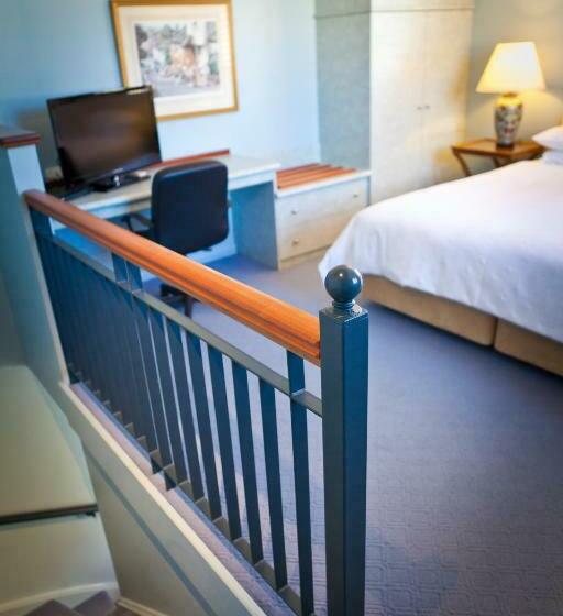 Люкс, The Beach House At Bayside