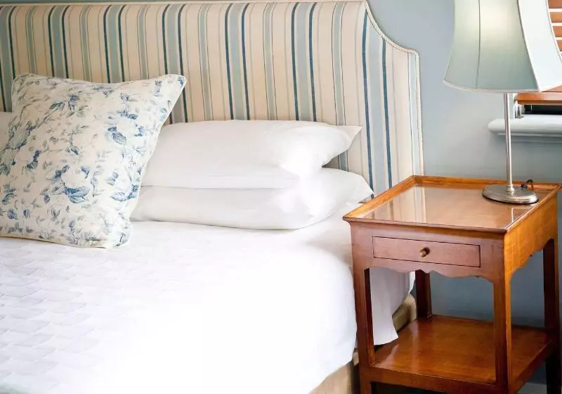 اتاق استاندارد با تخت بزرگ, The Beach House At Bayside