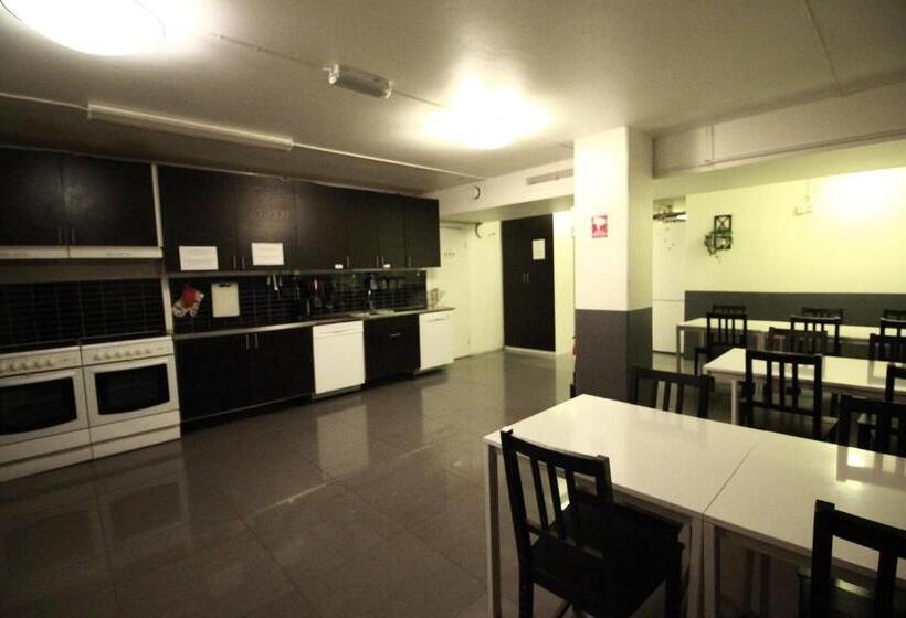 غرفة قياسية فردية حمام مشترك, Vandrarhem Uppsala Centralstation