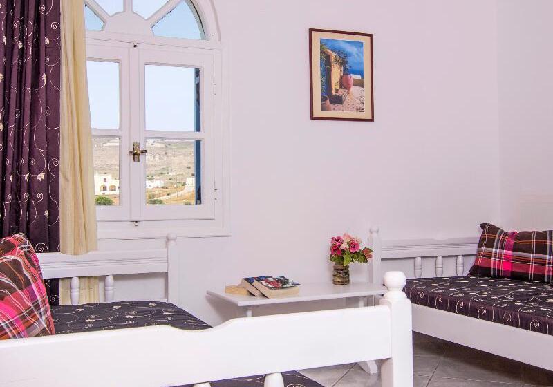 Номер Deluxe, Pantheon