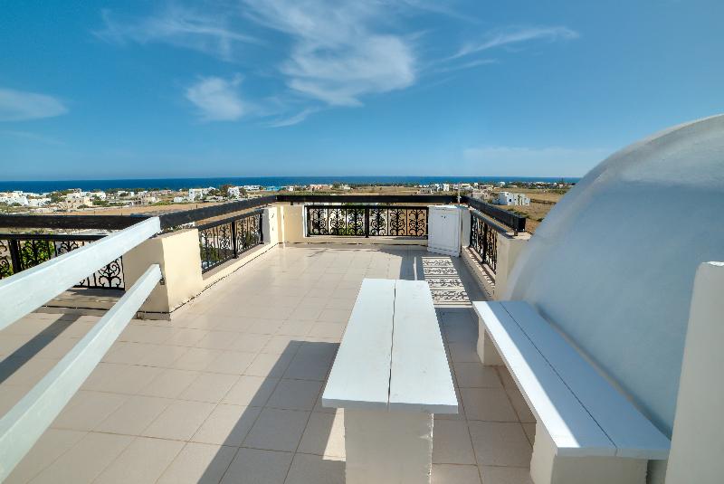 Номер Deluxe, Pantheon