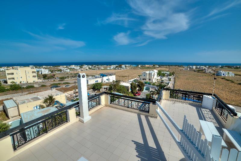 Номер Deluxe, Pantheon