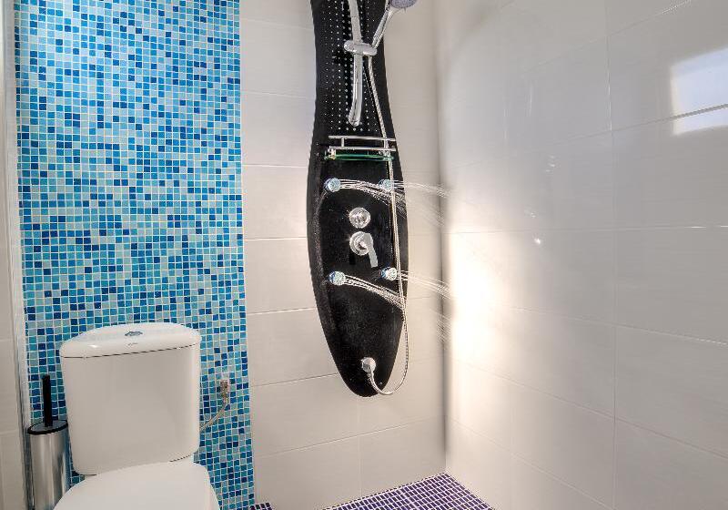 Полулюкс Вид на Море, Pantheon