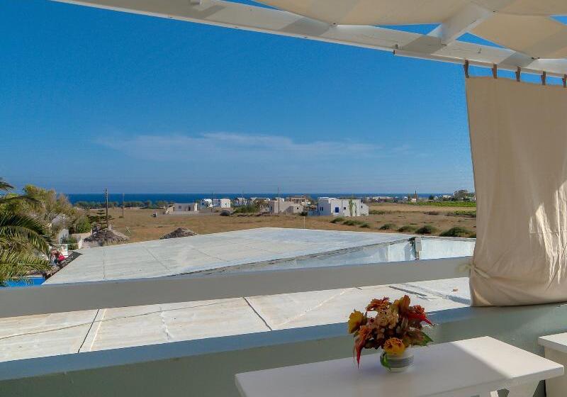 Полулюкс Вид на Море, Pantheon