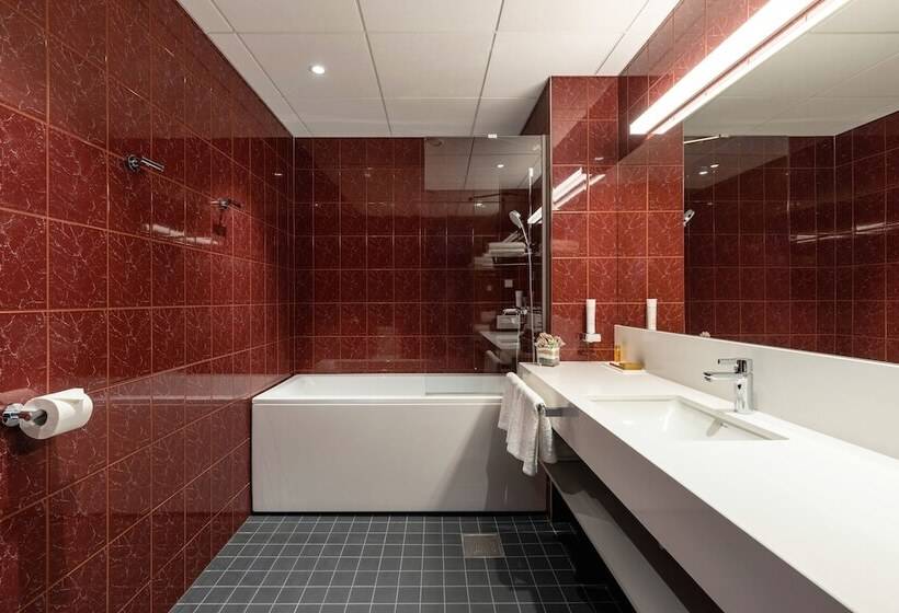 اتاق لوکس, Art Hotel Pallas By Tartuhotels