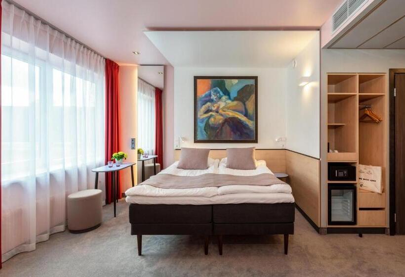 اتاق استاندارد, Art Hotel Pallas By Tartuhotels