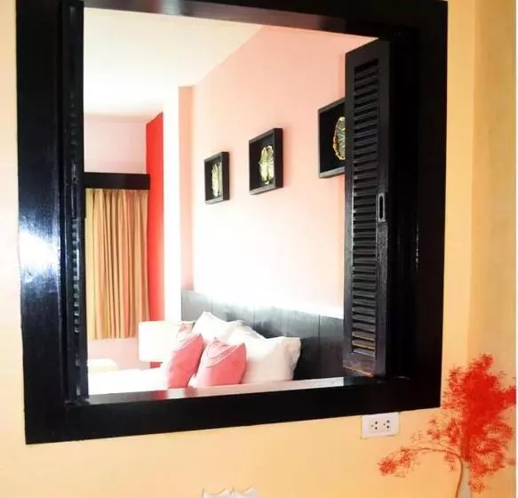 Standard-studio, Benyada Lodge Surin Beach