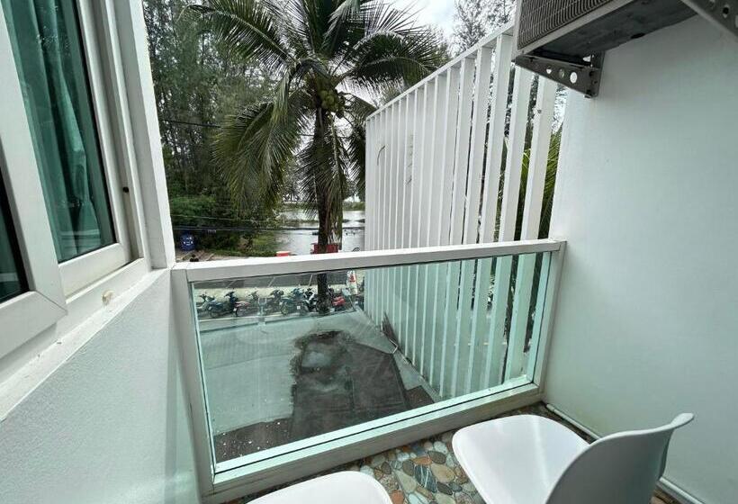 اتاق استاندارد, Benyada Lodge Surin Beach