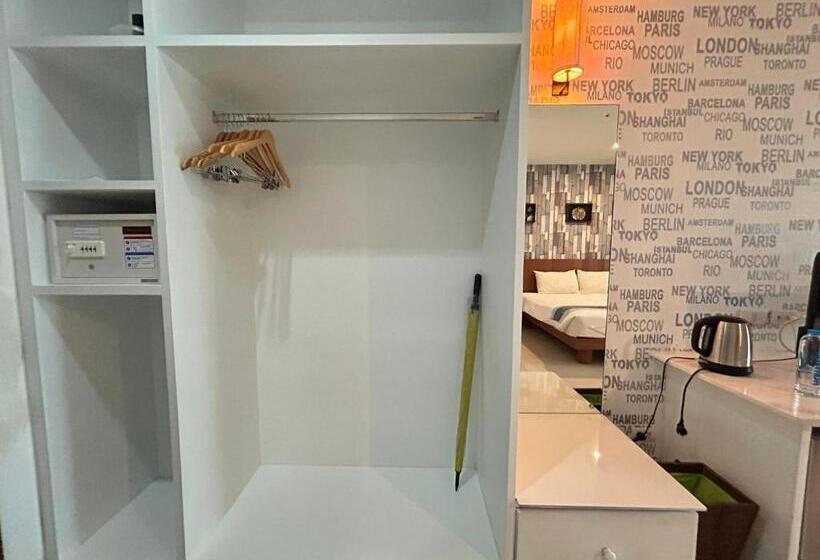 اتاق استاندارد, Benyada Lodge Surin Beach