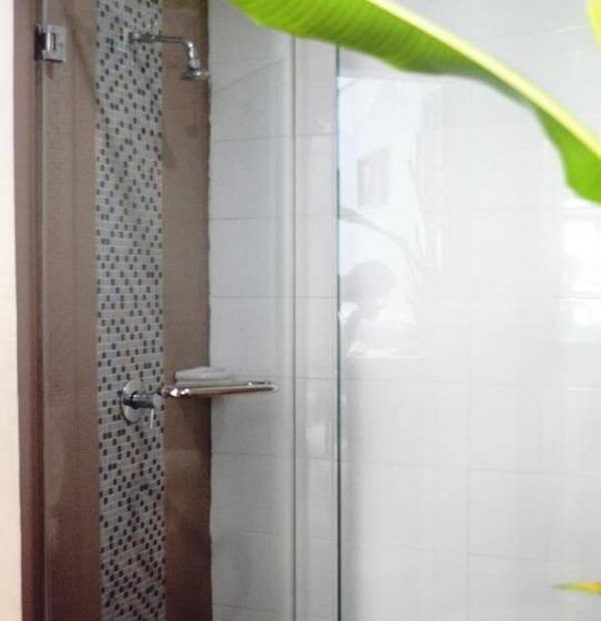 اتاق استاندارد, Benyada Lodge Surin Beach