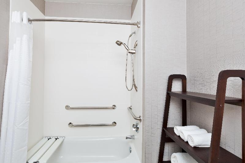 스위트 킹사이즈 침대, Holiday Inn Express Hotel & Suites Pensacola West Navy Base, An Ihg