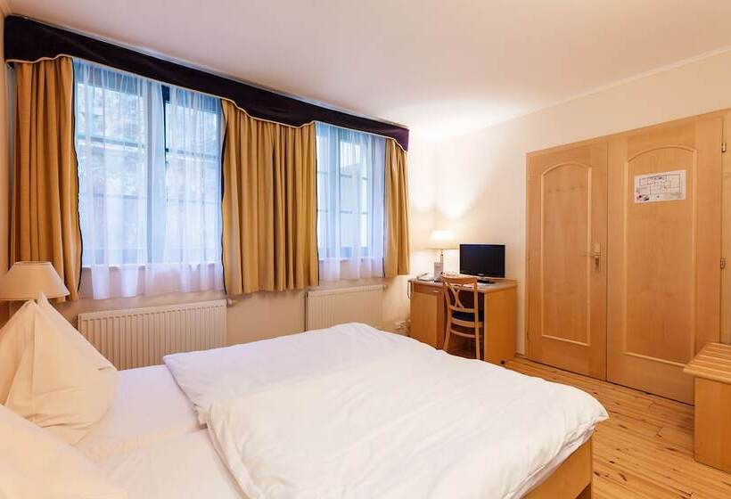 Номер Стандарт, Maltezský Kříž