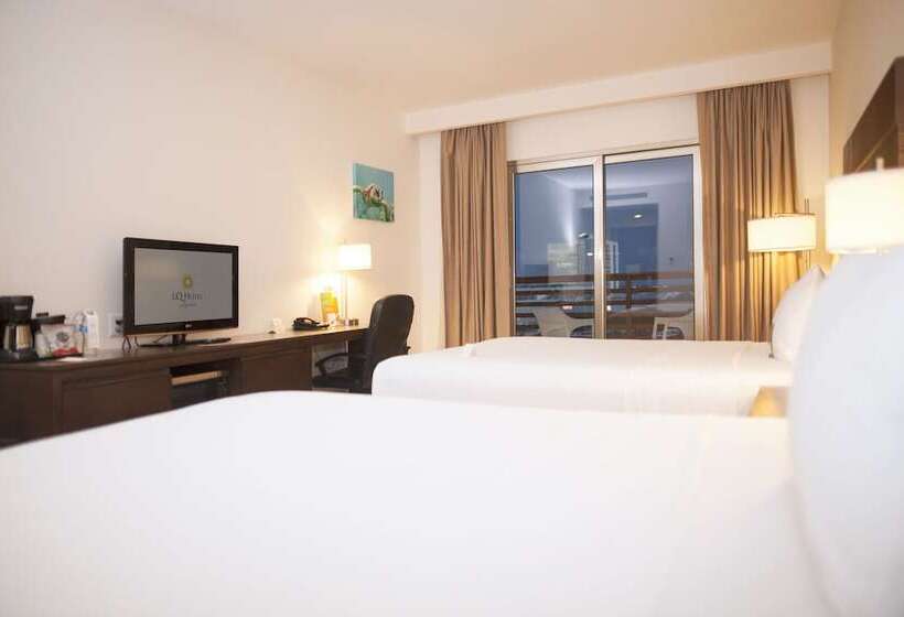 디럭스 패밀리 룸, Wyndham Garden Cancun Downtown