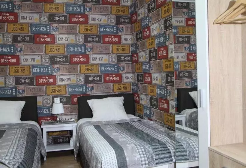 Standard Kolmen Hengen Huone, Lorf Hostel&coffee