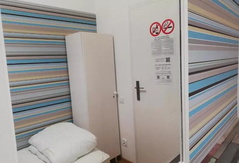 Standard Yhden Hengen Huone, Lorf Hostel&coffee