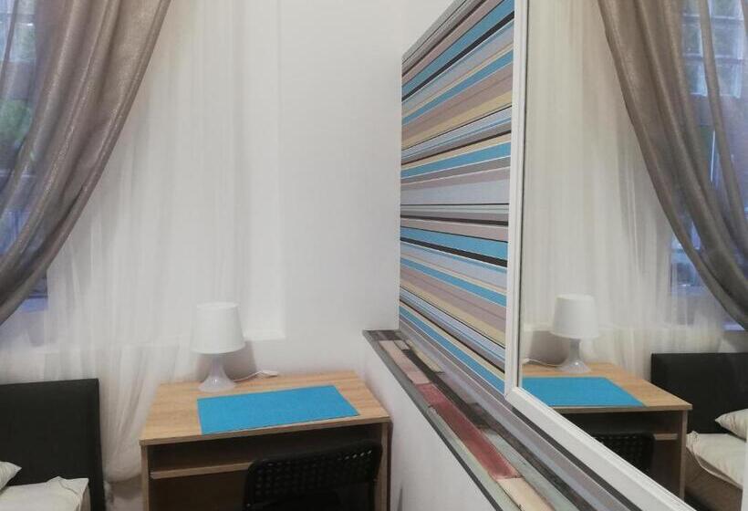 Номер Стандарт Индивидуальный, Lorf Hostel&coffee