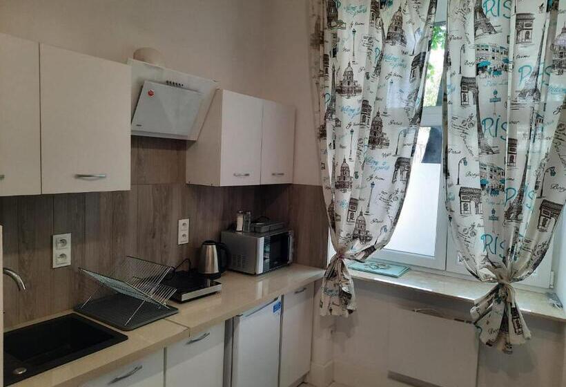 Апартаменты 1 Спальня, Lorf Hostel&coffee