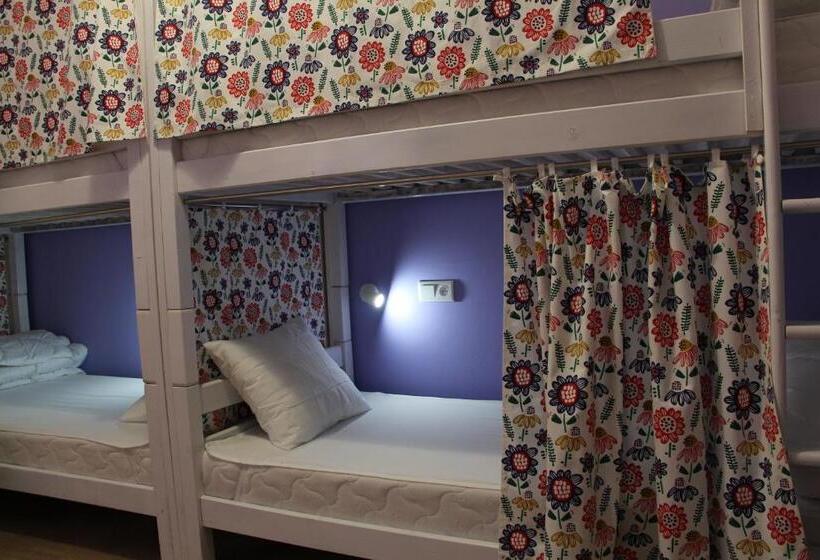 Семейный Номер, Lorf Hostel&coffee