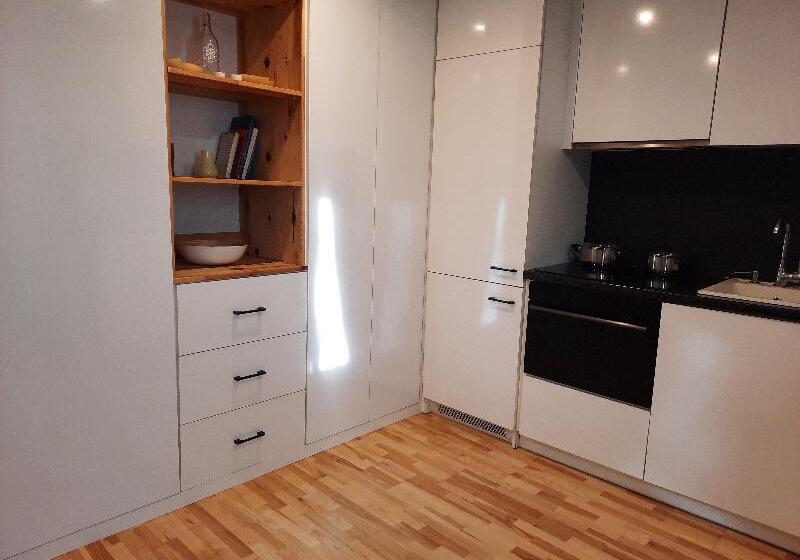 Апартаменты 1 Спальня, Lorf Hostel&coffee