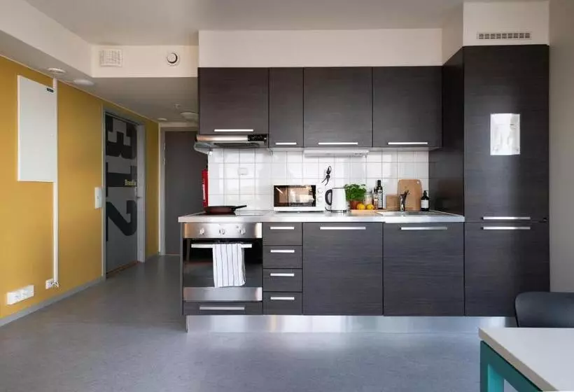 اتاق استاندارد با سرویس بهداشتی مشترک, Rumi Hostel