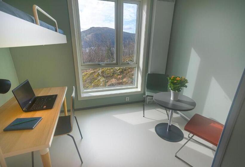 スタンダードトリプルルーム, Bergen Hostel Montana