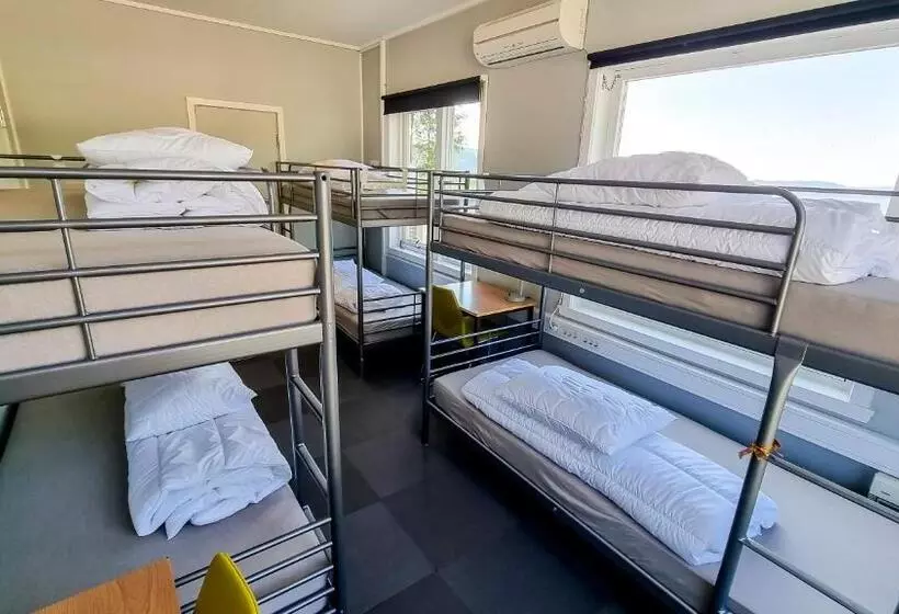 浴室共有ファミリールーム, Bergen Hostel Montana