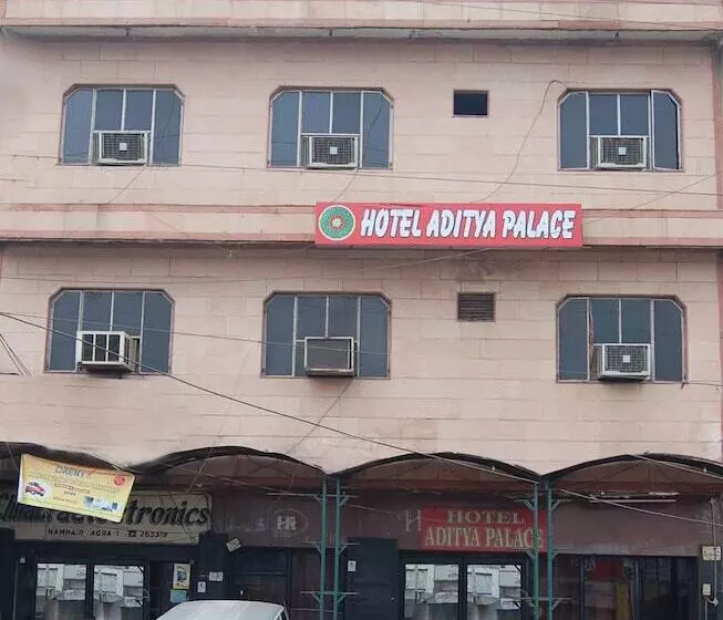 デラックスルーム, Aditya Palace