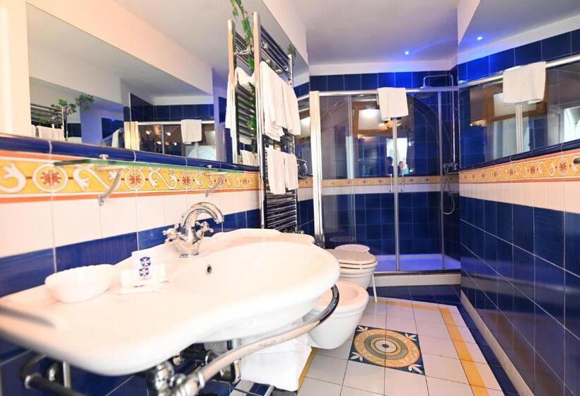 标准间带阳台, Croce Di Amalfi