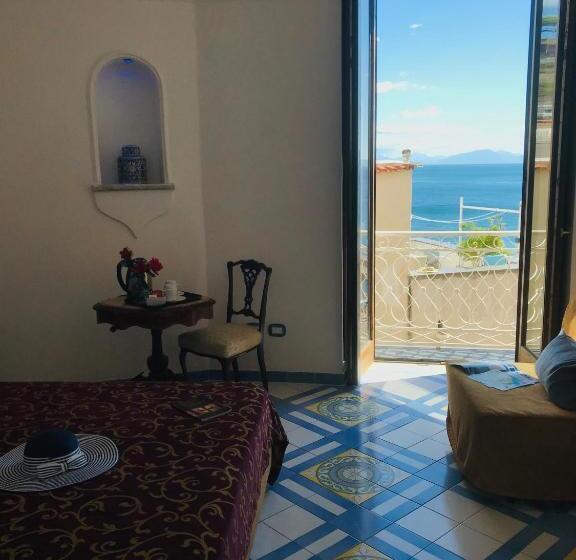 Номер Стандарт с Балконом, Croce Di Amalfi