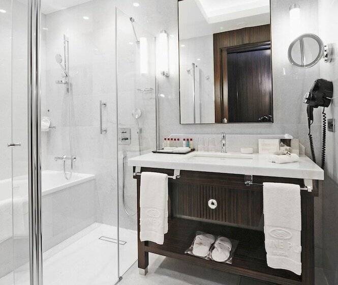 Номер Стандарт, Crowne Plaza Bursa Convention Center & Thermal Spa, An Ihg