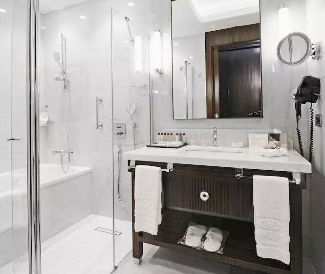 اتاق استاندارد, Crowne Plaza Bursa Convention Center & Thermal Spa, An Ihg