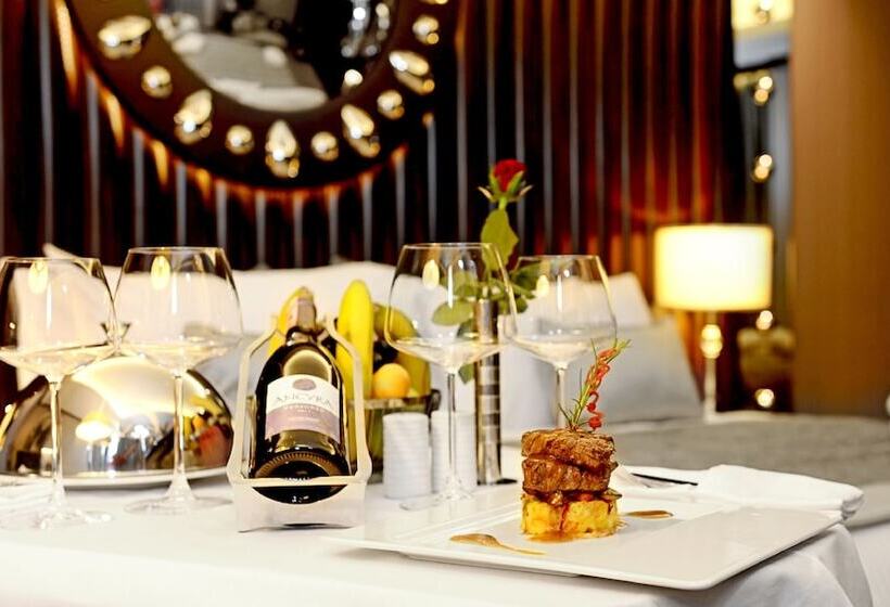 Номер Стандарт, Crowne Plaza Bursa Convention Center & Thermal Spa, An Ihg