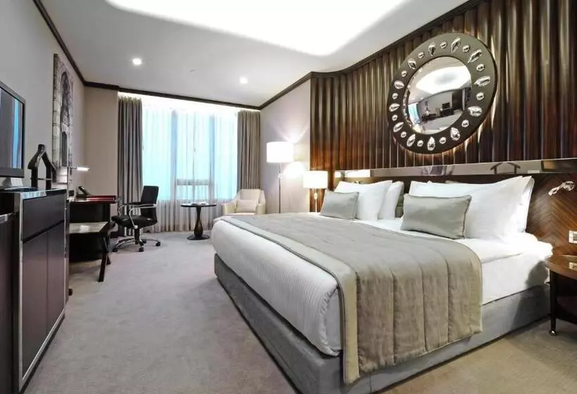 اتاق اجرایی با تخت بزرگ, Crowne Plaza Bursa Convention Center & Thermal Spa, An Ihg