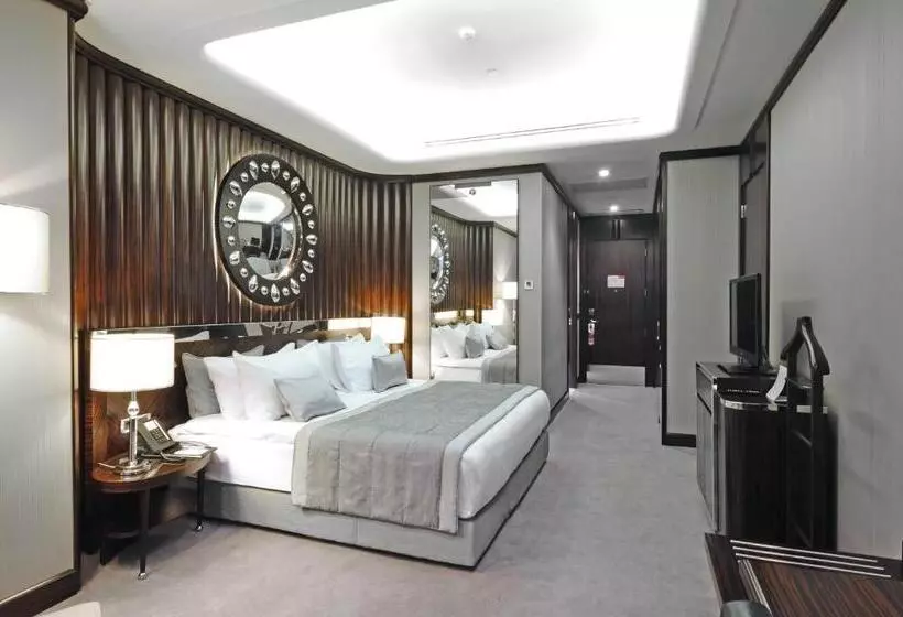 اتاق اجرایی با تخت بزرگ, Crowne Plaza Bursa Convention Center & Thermal Spa, An Ihg