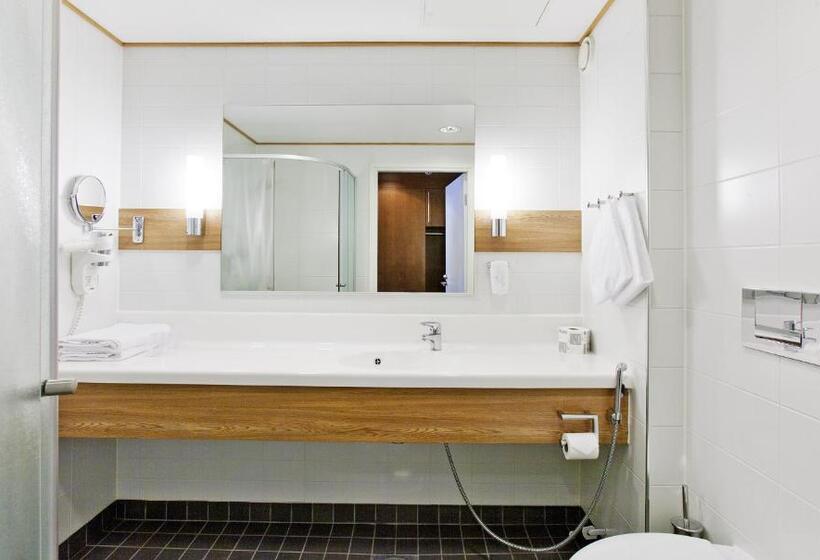 חדר משפחתי, Holiday Club Saimaan Rauha