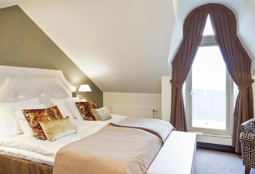 חדר סופריור עם מיטת קינג, Holiday Club Saimaan Rauha