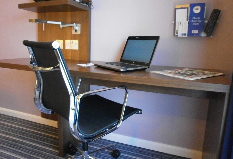 Номер Стандарт, Holiday Inn Express Dunstable By Ihg