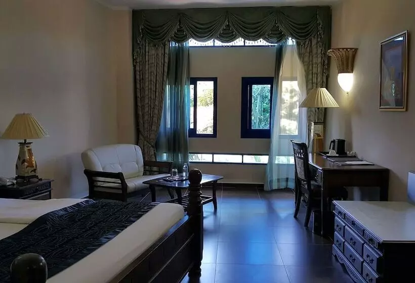 Juniorsviitti, Imperial Resort Beach