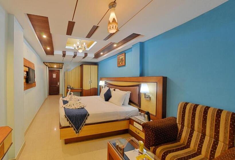 اتاق لوکس, Ponmariresidency