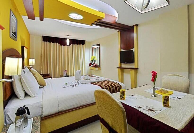 سوئیت با تخت بزرگ, Ponmariresidency