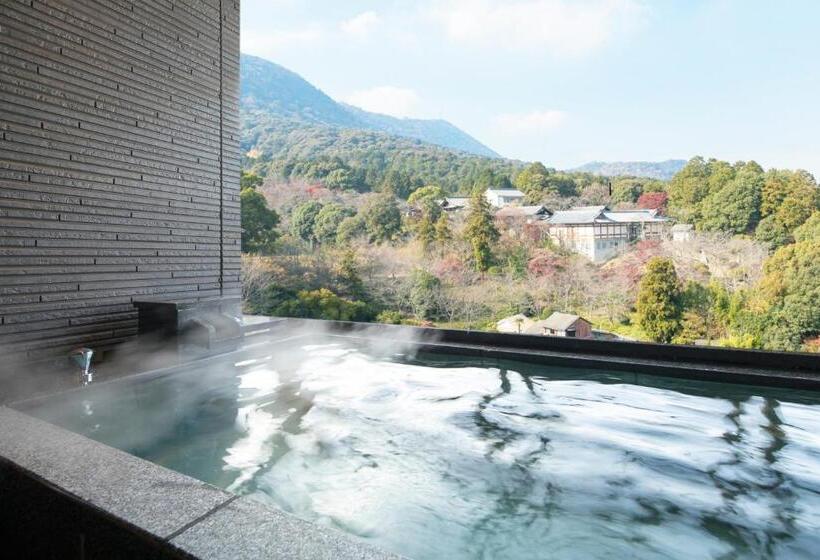 Standard room with outdoor bath, Kotohira Grand Hotel Sakuranosho