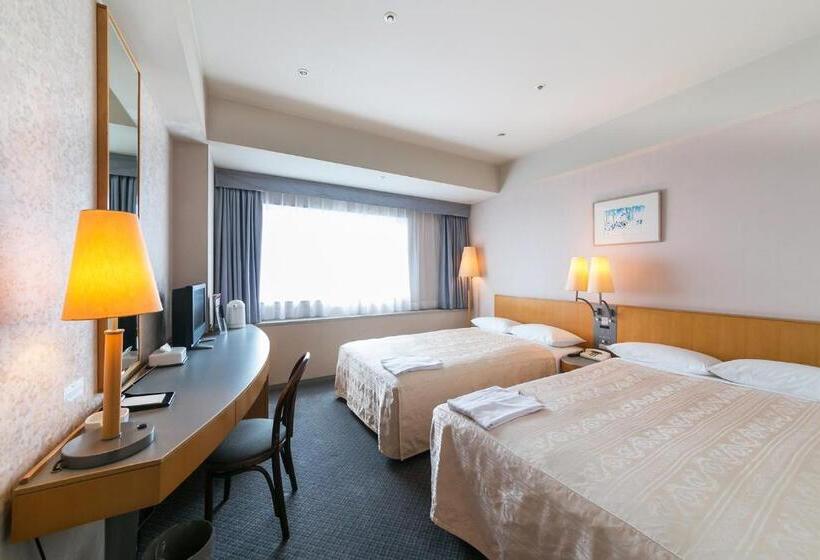 غرفة قياسية, Yokohama Techno Tower