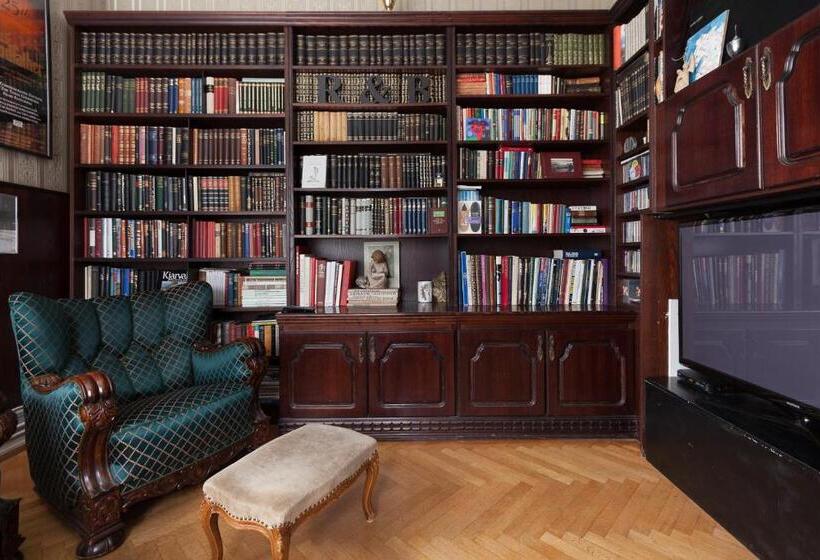 اتاق استاندارد با سرویس بهداشتی مشترک, Guesthouse Galtafell