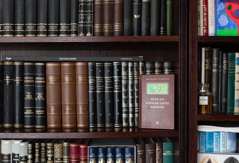 اتاق استاندارد با سرویس بهداشتی مشترک, Guesthouse Galtafell