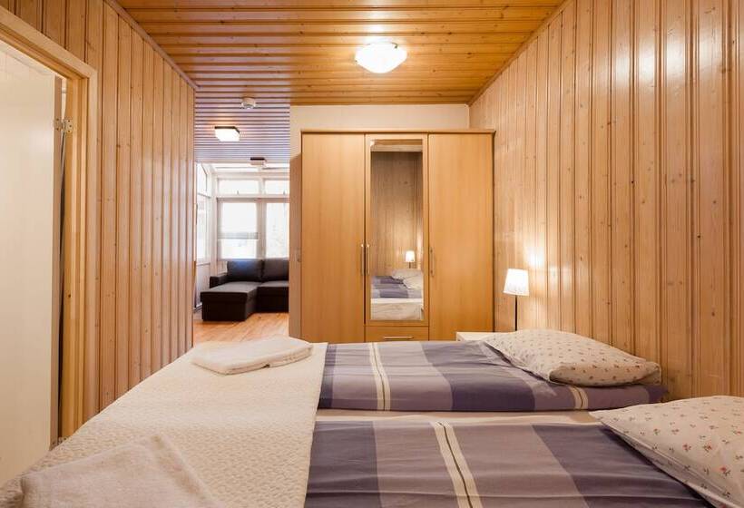 استودیوی استاندارد, Guesthouse Galtafell