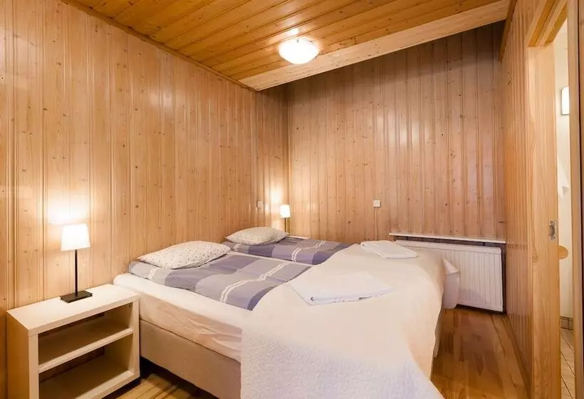 استودیوی استاندارد, Guesthouse Galtafell