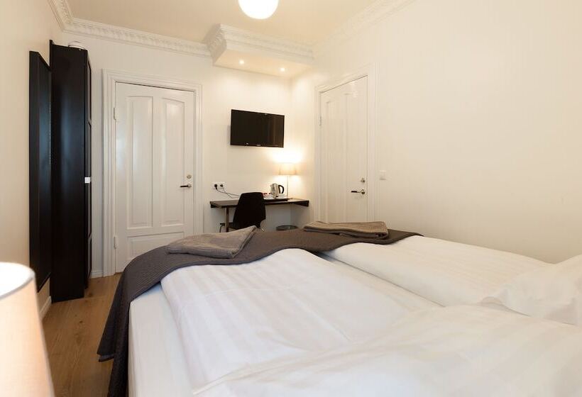 اتاق استاندارد, Guesthouse Galtafell