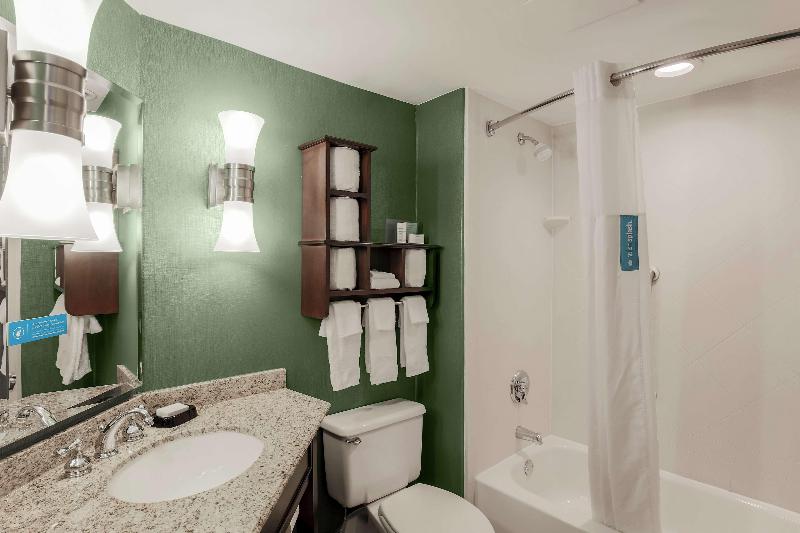 Номер Стандарт Адаптированный для Инвалидов, Holiday Inn Express Hotel & Suites Lebanon, An Ihg