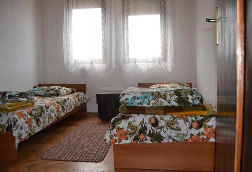 Standard room with outdoor bath, Hostel Valentin