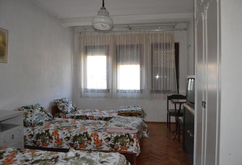 اتاق استاندارد, Hostel Valentin